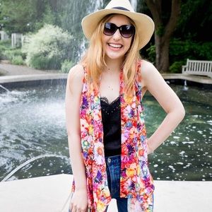 Meet your Posher, Cara